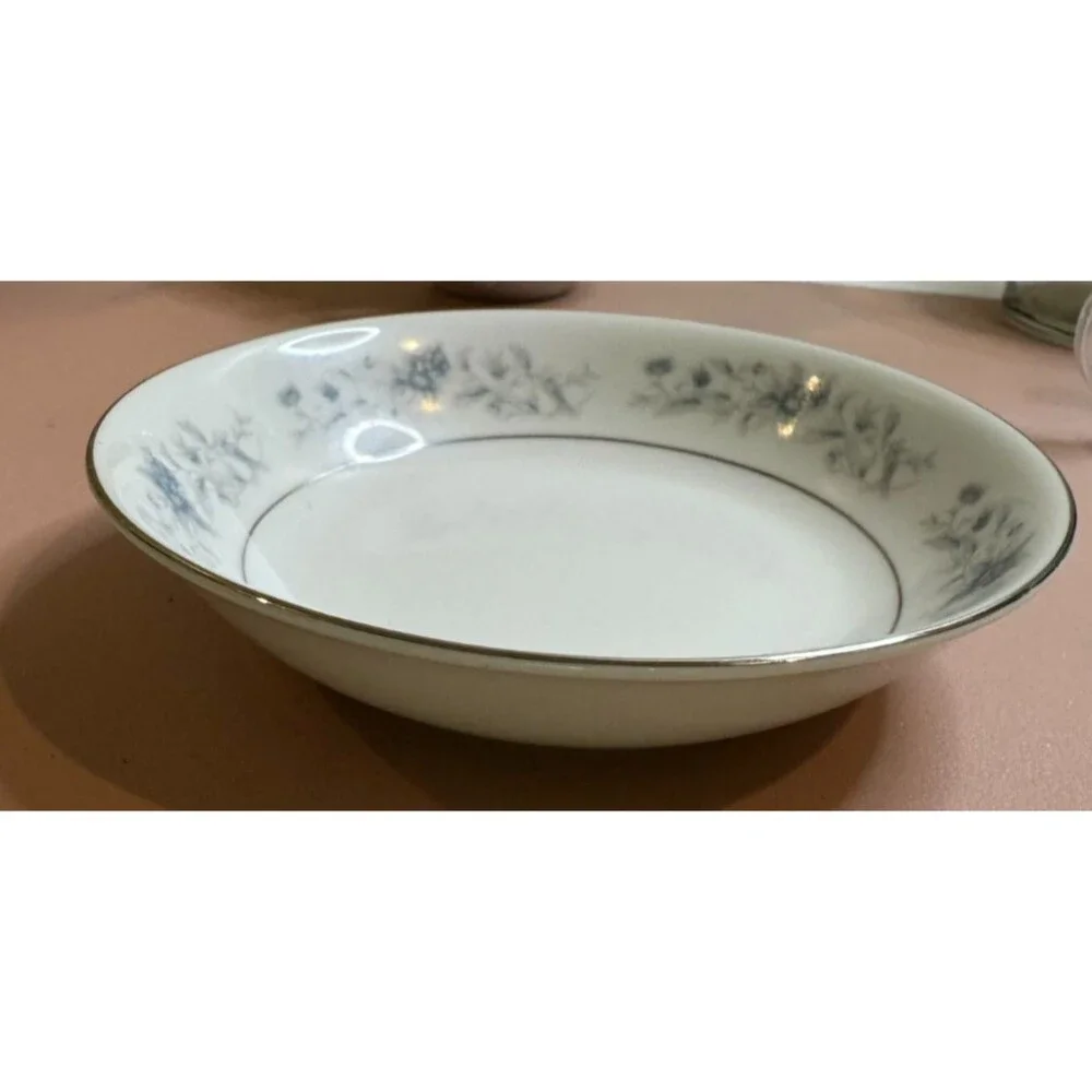 Crestwood BLUE SPRAY #1393 7 1/2'' Bowl(s) Beautiful & Perfect Condition